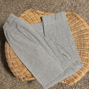 Woman’s straight pants